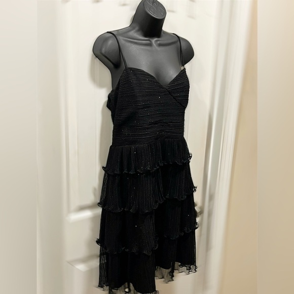 Alex Evenings Black Tiered Evening Cocktail Dress 12 - Picture 5 of 10
